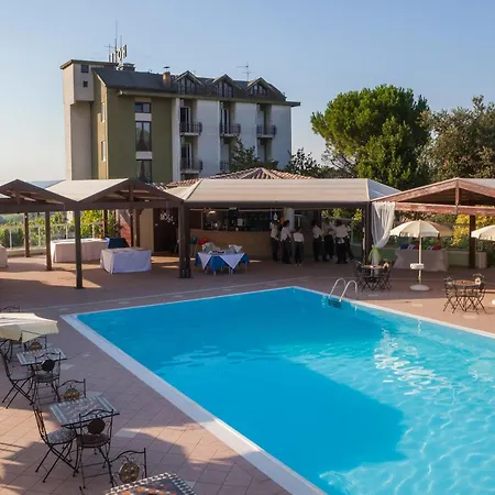 La Cantinella 3*