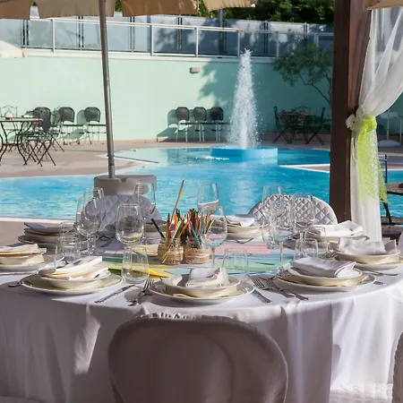 La Cantinella Hotell