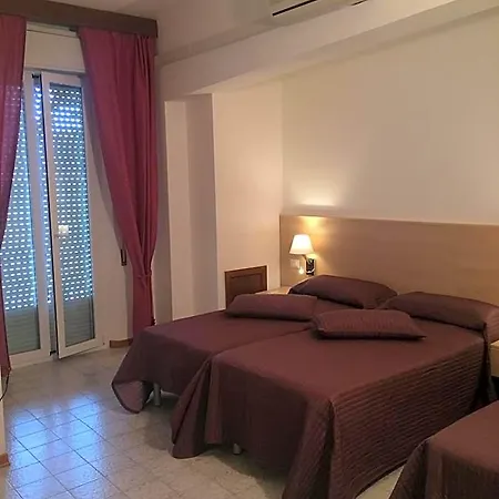 Hotel La Cantinella 3*