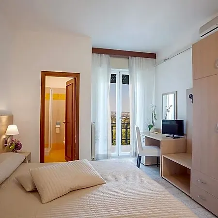 La Cantinella Hotel 3*