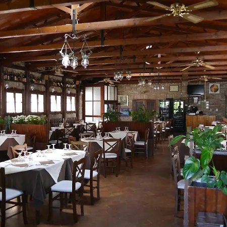 La Cantinella 酒店 Ostra