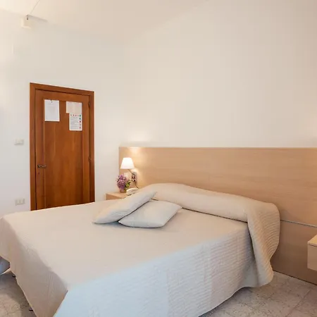 La Cantinella 3* Ostra