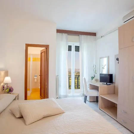 La Cantinella Hotel 3*