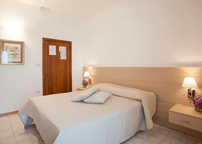 La Cantinella 3* Ostra